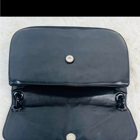 Black Prada shoulder bag with Acrylic Chain Strap - Picture 11 of 14